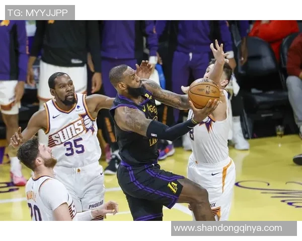 2009年湖人与雷霆的巅峰对决第七场精彩回顾与赛后分析 2009年湖人与雷霆的巅峰对决第七场精彩回顾与赛后分析